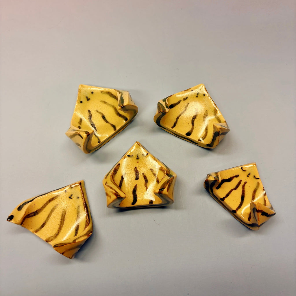 Mauna Chopstick Rests by KLAYLA